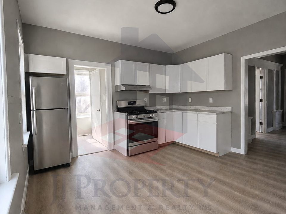 1st image of 74 Pocasset St