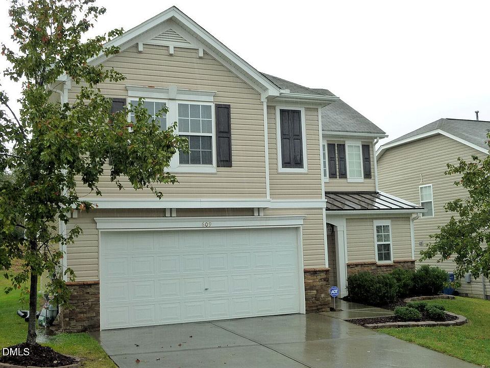 1st image of 609 Magna Dr