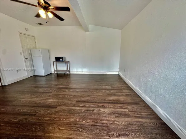 6773 Camelia Dr, Miramar, FL 33023