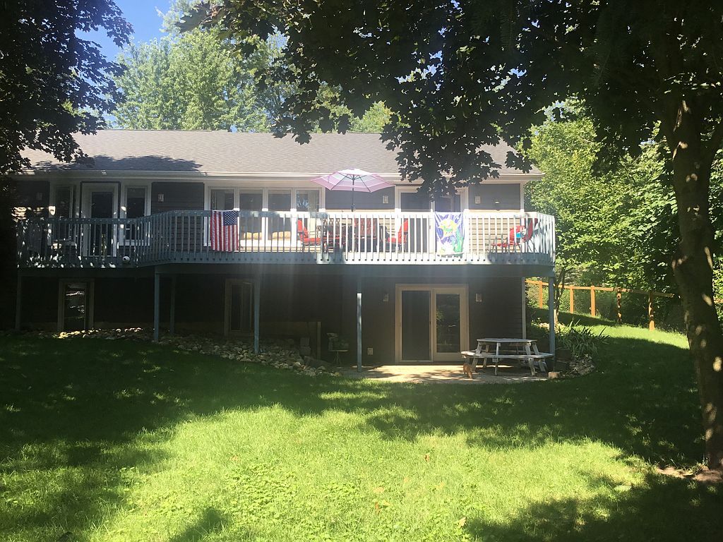 61151 Quinnesec Rd - Property Image