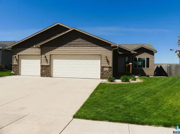 3620 E Brewster St, Sioux Falls, SD 57108