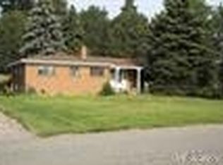 38117 Medville Dr, Sterling Heights, MI 48312