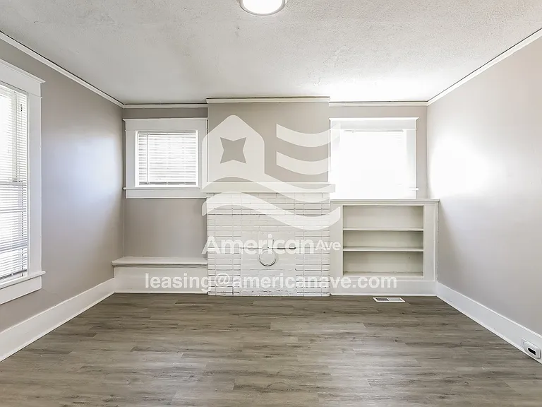 1524874_004_living_room_13669881.jpg