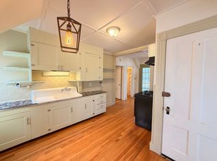 636 Summer St APT 3, Manchester, NH 03103