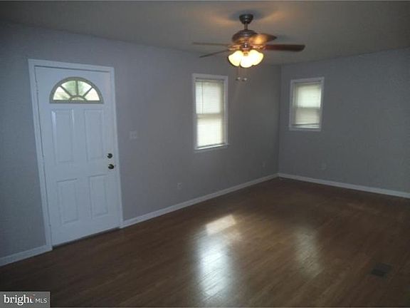 2nd image of 45 Fern St