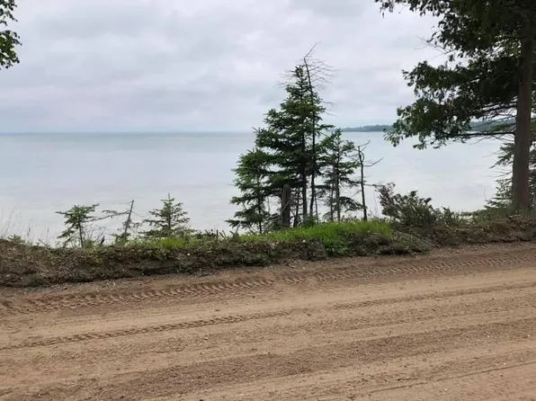 2800655 E Huron Dr, Pointe Aux Pins, MI 49775