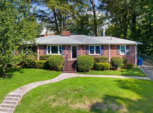 525 Cothran Ave, Greenwood, SC 29649