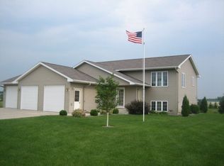 20607 462nd Ave, Morris, MN 56267