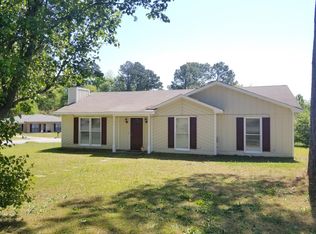 4542 Kings Point Dr, Columbus, GA 31909