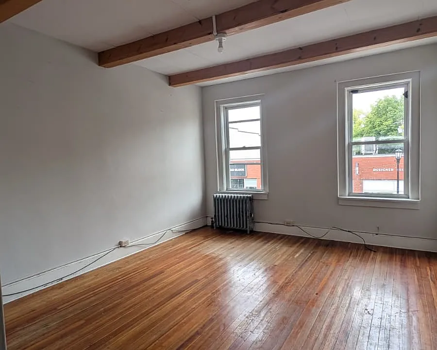 12 Lake St #1