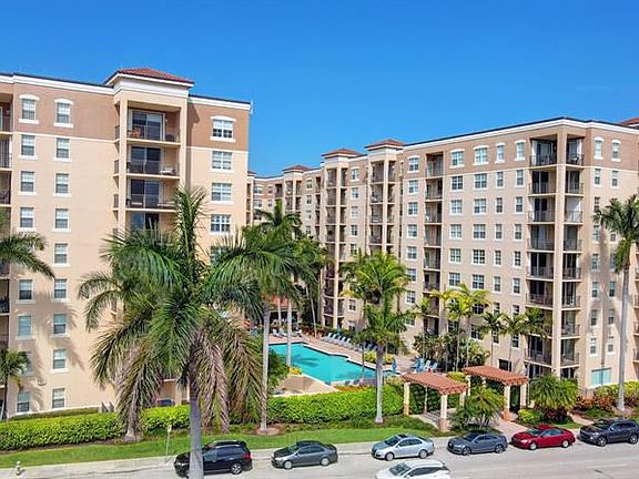 3rd image of 1805 N Flagler Dr APT 315