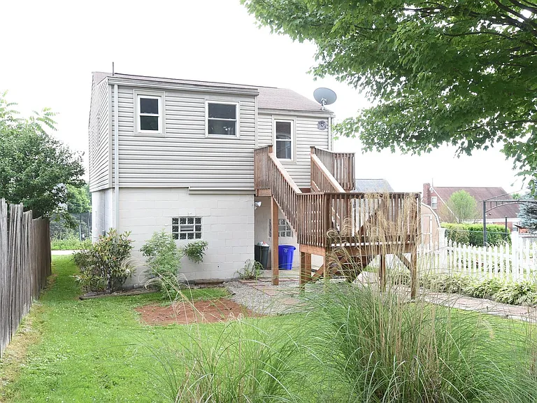 742 Lemington St — Photo 20