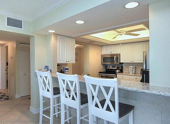5th image of 1401 Middle Gulf Dr #401P