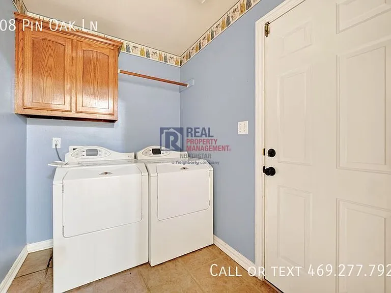 308 Pin Oak Ln — Photo 25