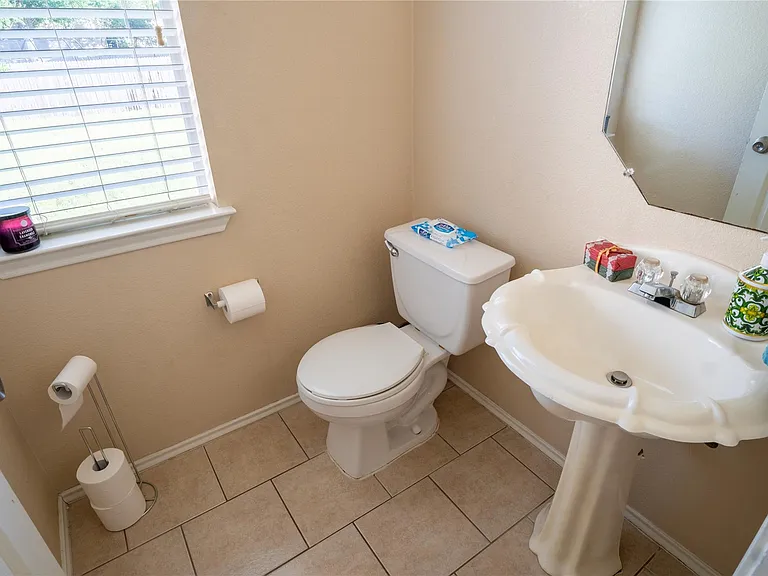 14509 Mowsbury Dr — Photo 11