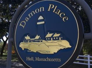 26 School St APT 3, Hull, MA 02045