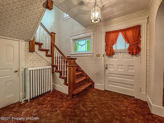4th image of 56 S Sherman St
