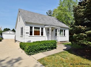 508 N Emroy Ave, Elmhurst, IL 60126