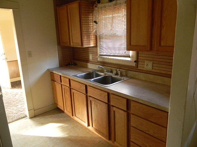 1st image of 310 N Kingston Ave