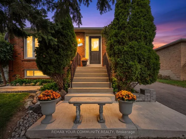 123 Martin St, Bradford West Gwillimbury, ON L3Z 1Z4