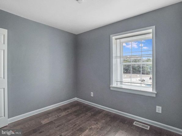 330 Brock Sq