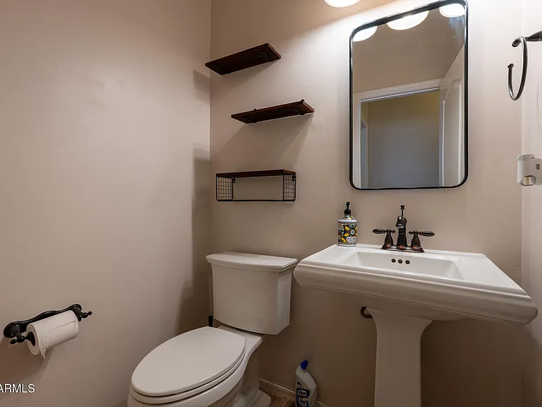 2670 S Voyager Dr #112 — Photo 15
