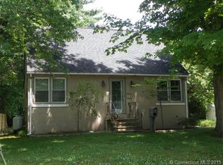 12 W Pearl St, Plainville, CT 06062