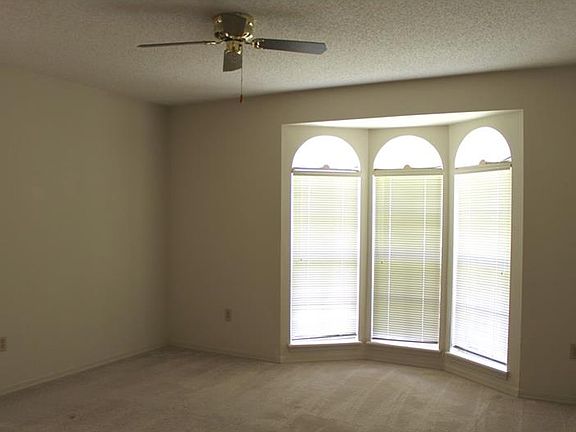 4th image of 1217 Hancock Cir