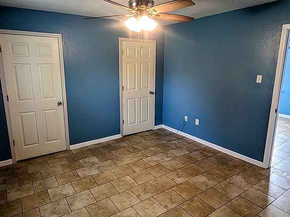 4th image of 903 S 19th St APT F