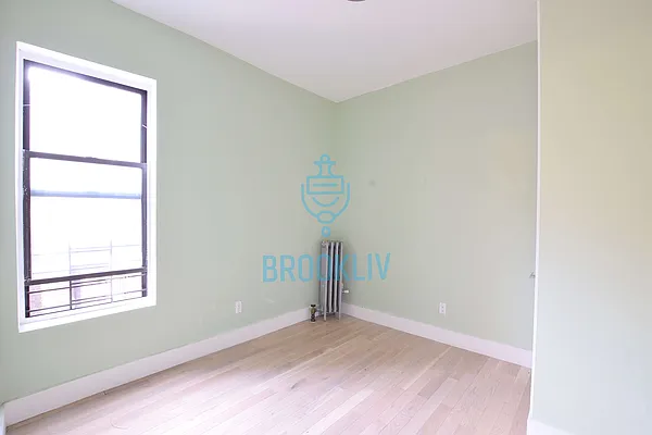 Rented by null | media 27