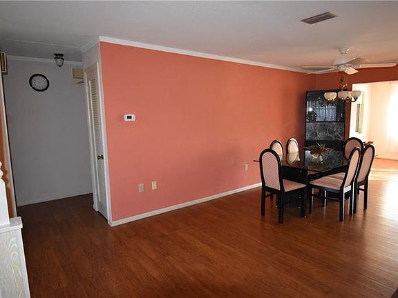 5th image of 156 Lake Tarpon Dr