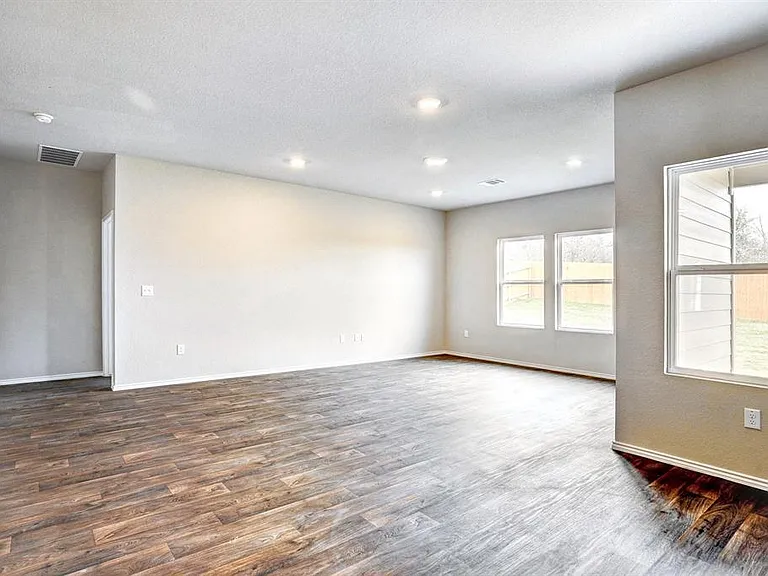 5905 Brocade Dr — Photo 6
