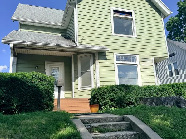 420 College Ave, Dixon, IL 61021