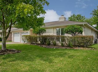 16739 Townes Rd, Friendswood, TX 77546