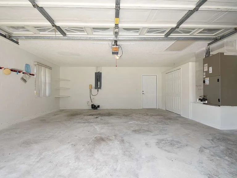 33 Poinsettia Ln — Photo 45