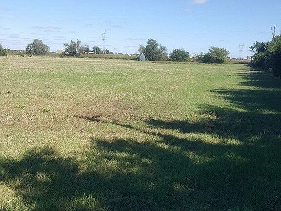 3rd image of 208 Karla Ct #Land