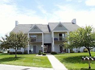 1086 Mill Pond Rd #F, Valparaiso, IN 46385