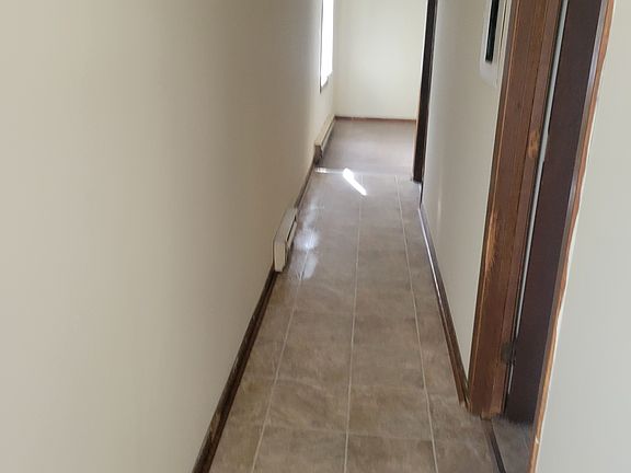 4th image of 1403 N Division St #2