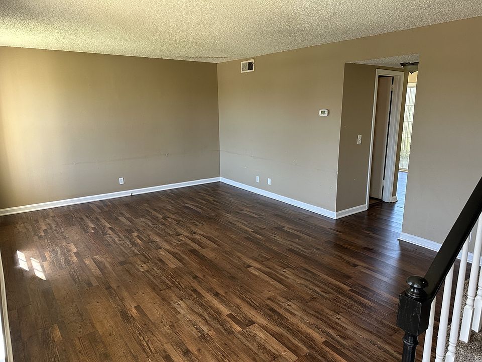 1st image of 4000 Anderson Rd APT 7