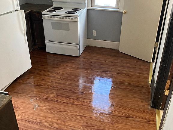 5th image of 325 Para Ave #2
