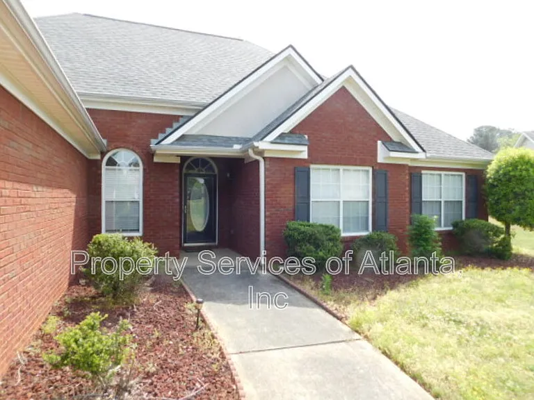 101 Moss Pointe Dr — Photo 3