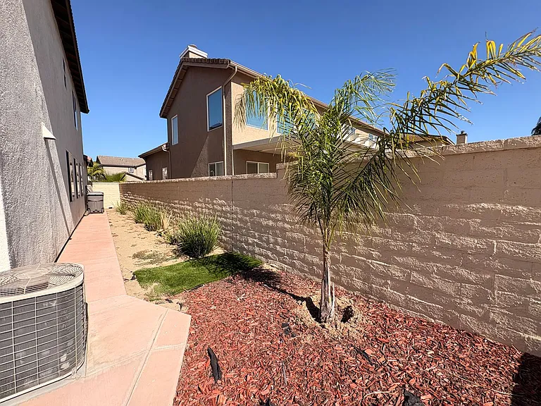 5875 Larry Dean St — Photo 43