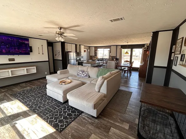 1802 Holly St, Fritch, TX 79036