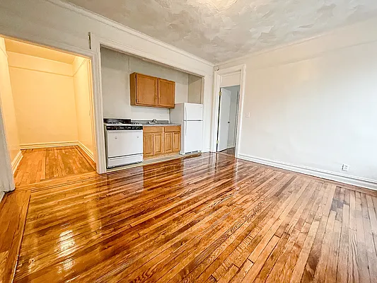 Rented by Level Group | media 2