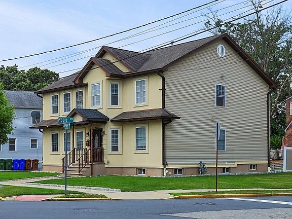 5th image of 415 Ziegler Ave