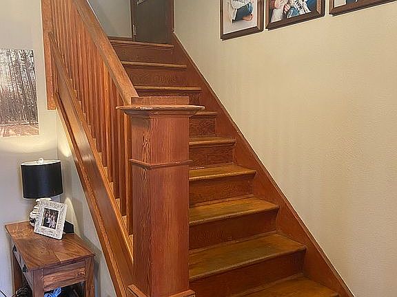 Main staircase 