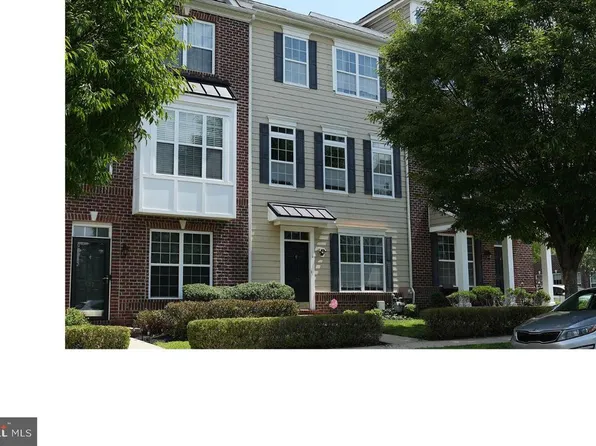 539 Raskob Dr, Claymont, DE 19703