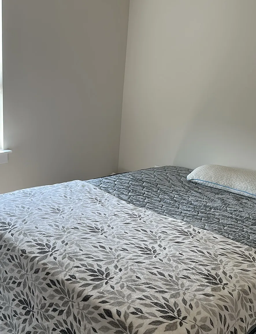 1 bed, 2221 sqft, $800 — Photo 2