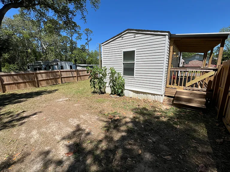 201 Rocky Ave — Photo 43