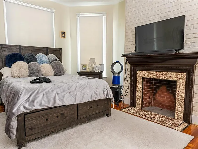 1398 Main St #1F — Photo 3